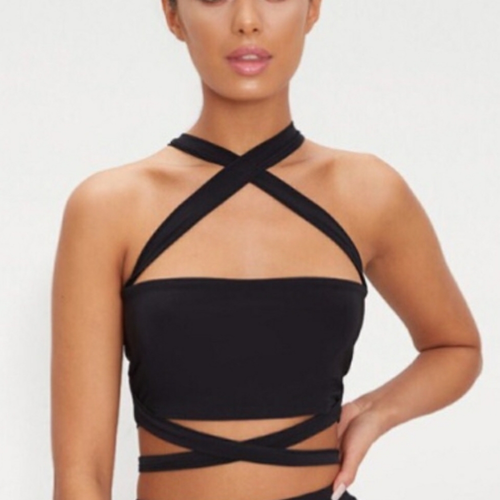 PRETTYLITTLETHING BLACK BANDEAU WRAP STRAPS CROP TOP SIZE 2 NWT